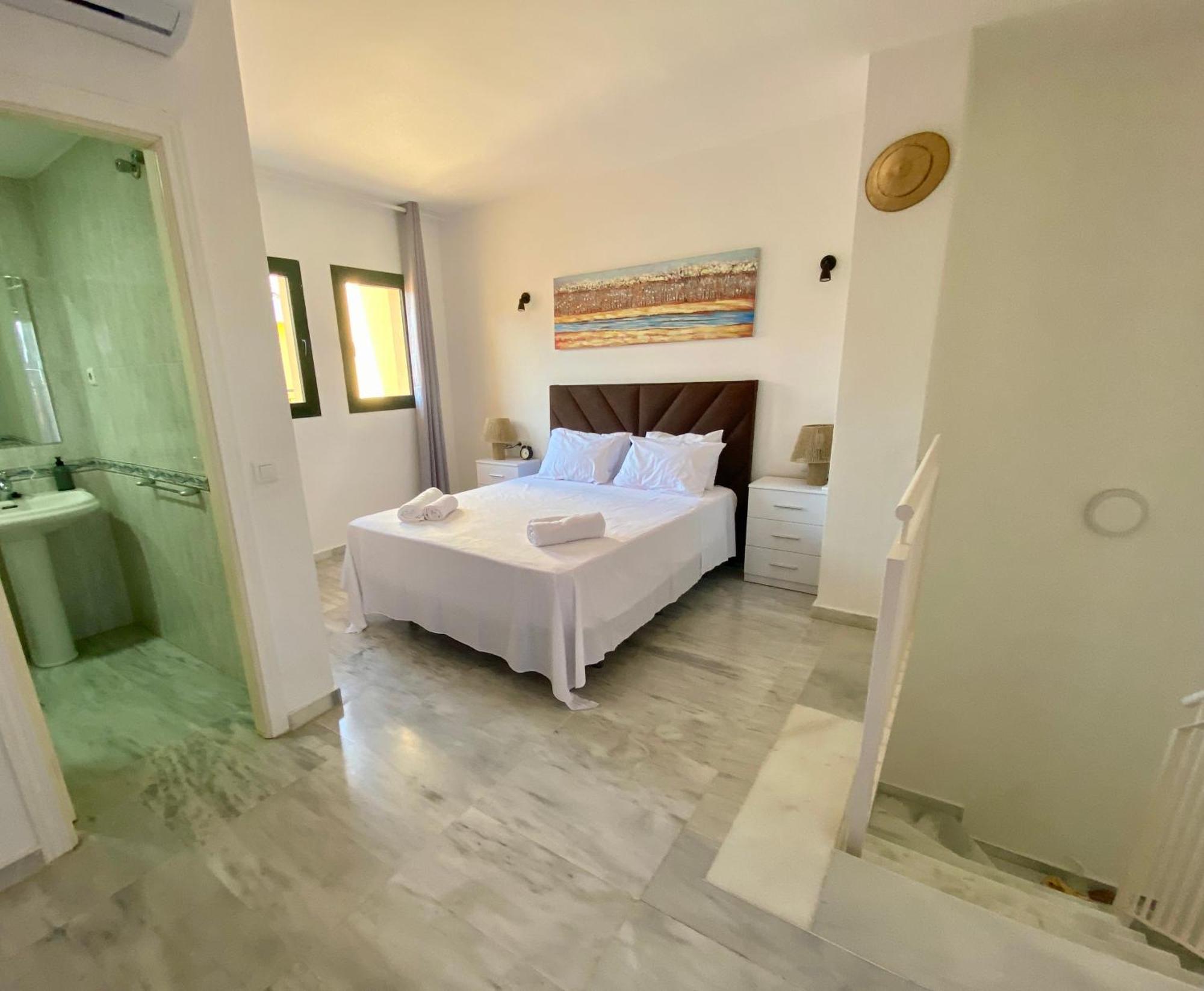 Duplex Con Piscina, Parking Y Golf Leilighet Sitio de Calahonda Eksteriør bilde