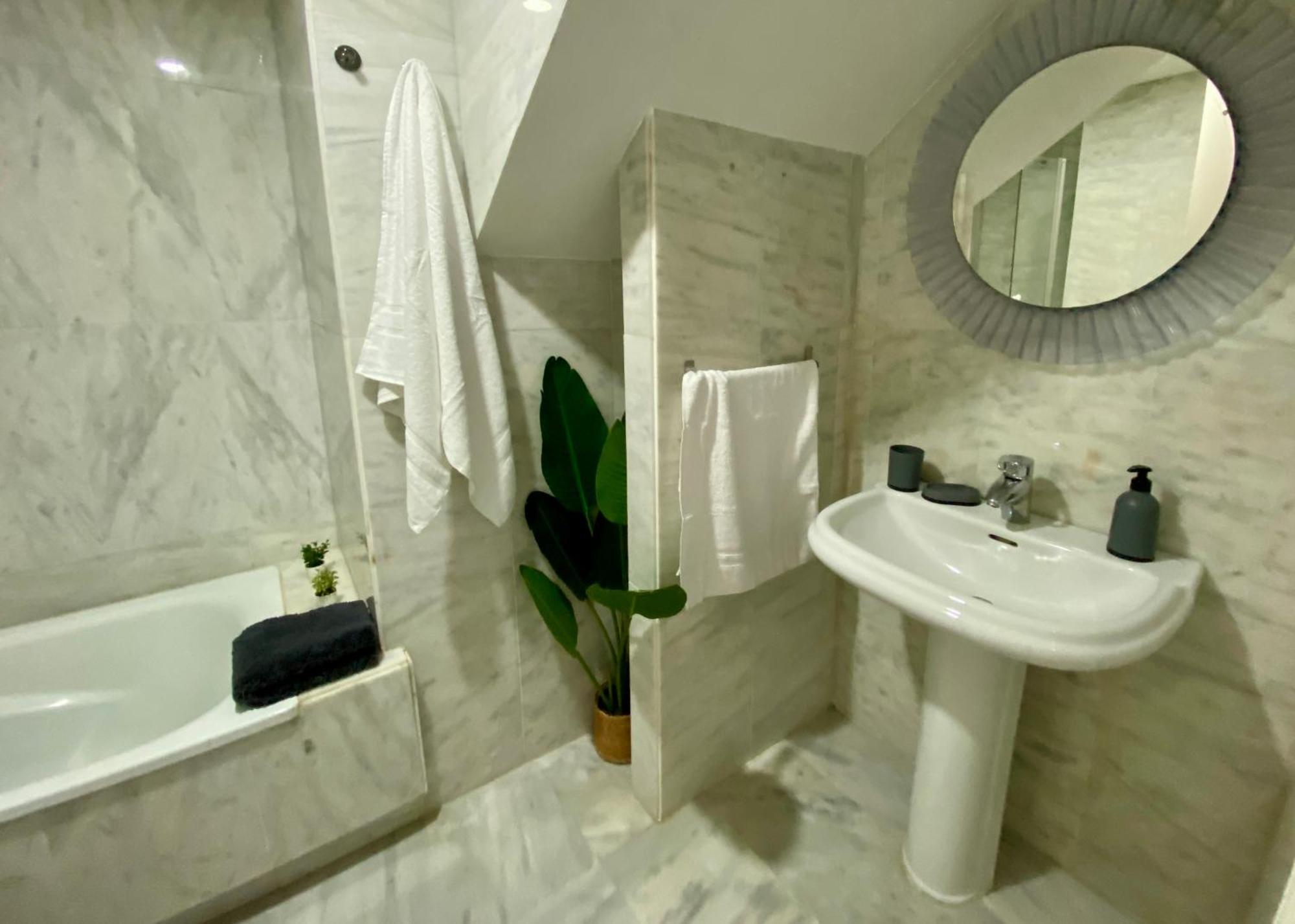 Duplex Con Piscina, Parking Y Golf Leilighet Sitio de Calahonda Eksteriør bilde